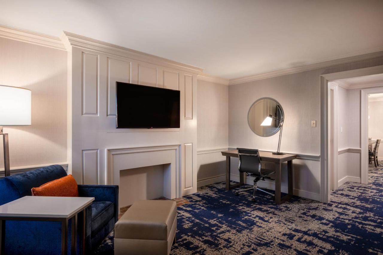 Crowne Plaza Albany - The Desmond Hotel Buitenkant foto